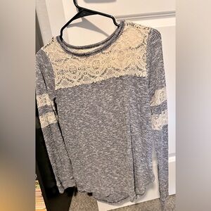 Juniors’ Long-Sleeve Shirt